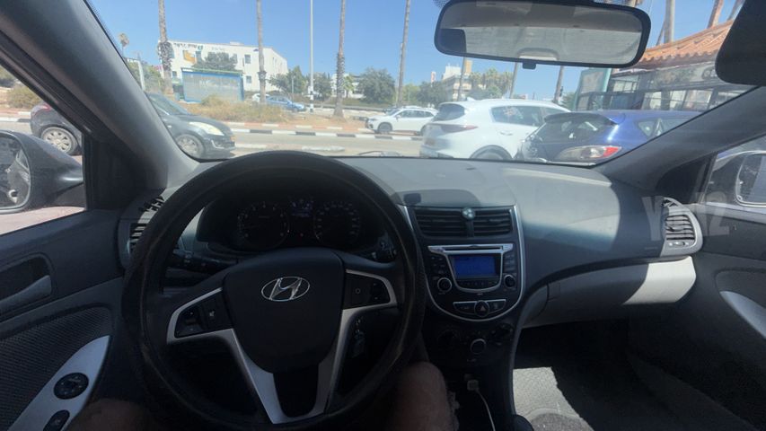 יונדאי אקסנט i25
