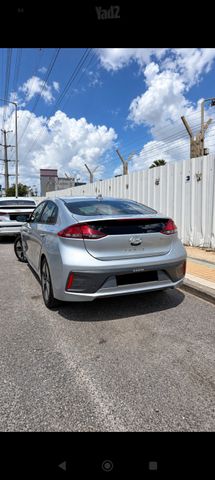 יונדאי איוניק