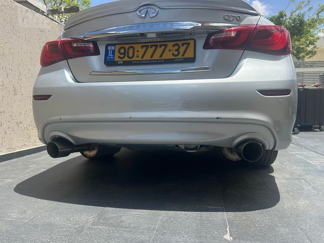 אינפיניטי Q70
