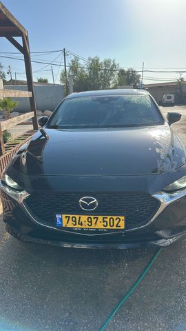 מודעת רכב מאזדה 3