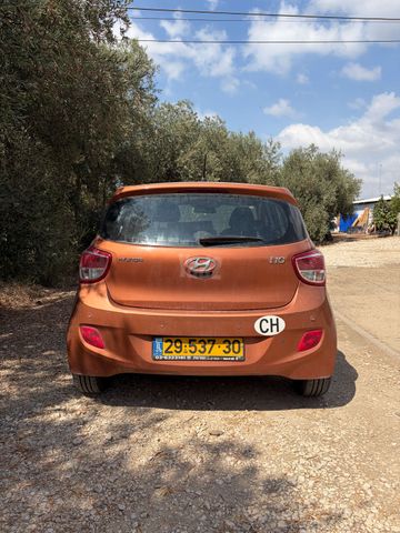 יונדאי i10