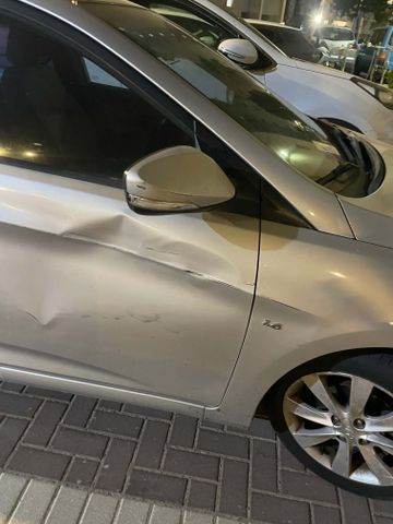 יונדאי אקסנט i25