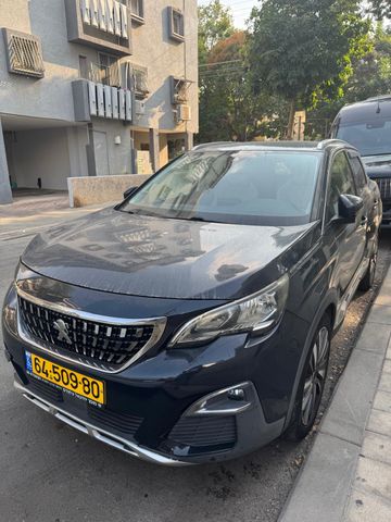 פיג'ו 3008