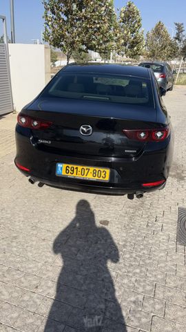 מאזדה 3