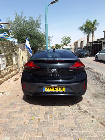 יונדאי איוניק