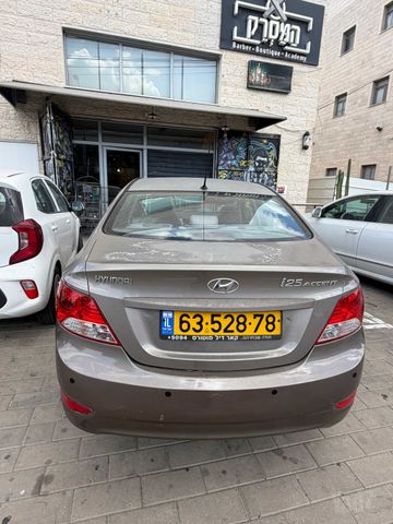 יונדאי אקסנט i25
