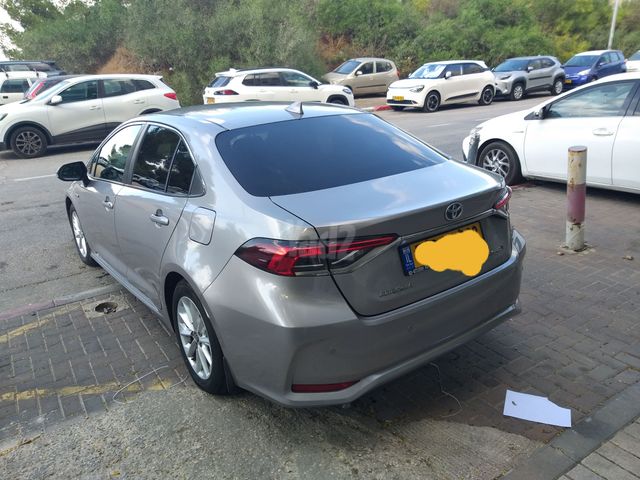 טויוטה קורולה