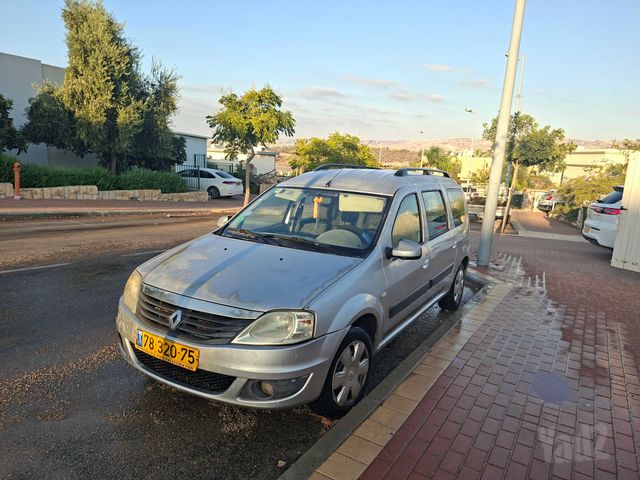 רנו לוגאן