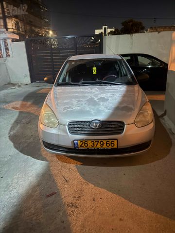 יונדאי אקסנט i25
