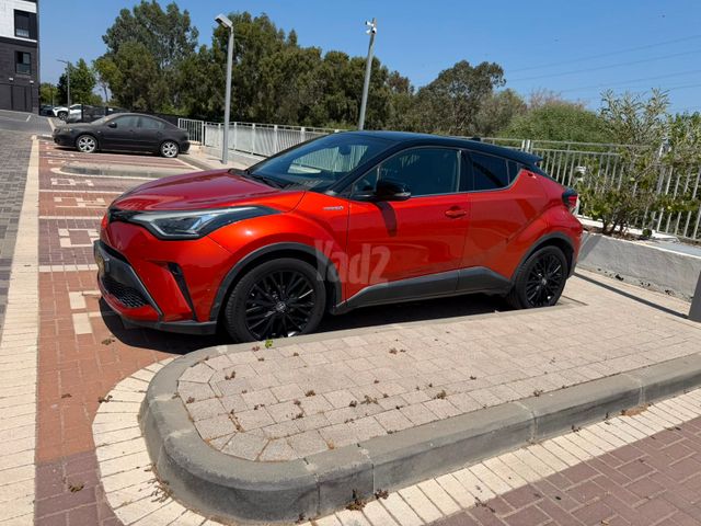 טויוטה C-HR
