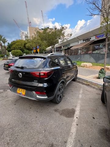 אם ג'י ZS
