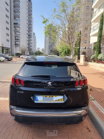 פיג'ו 3008