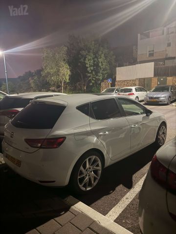 מודעת רכב סיאט לאון