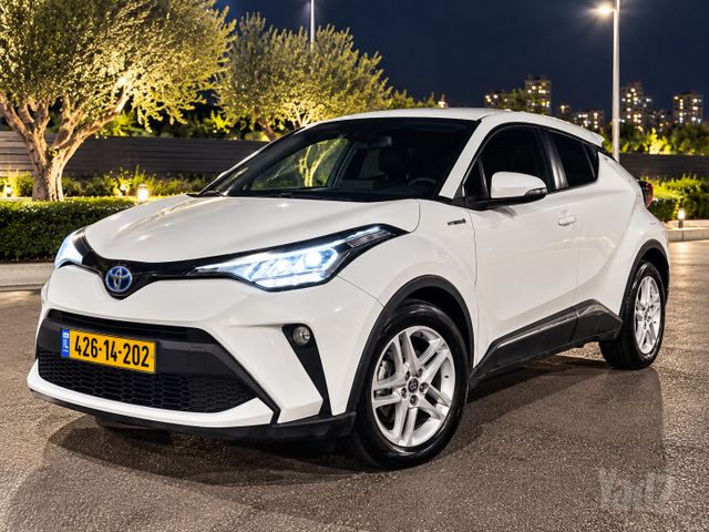 מודעת רכב טויוטה C-HR