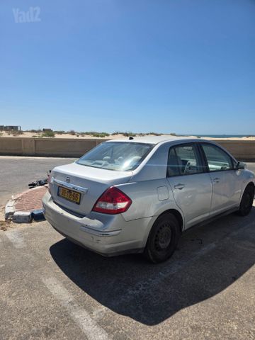 ניסאן טידה