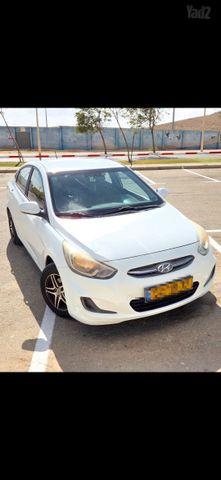 יונדאי אקסנט i25