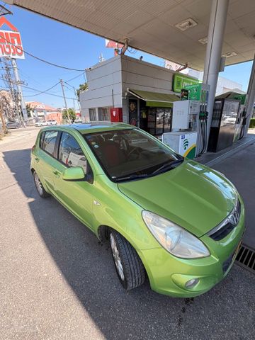 מודעת רכב יונדאי i20
