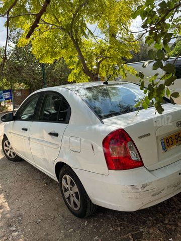 יונדאי אקסנט i25