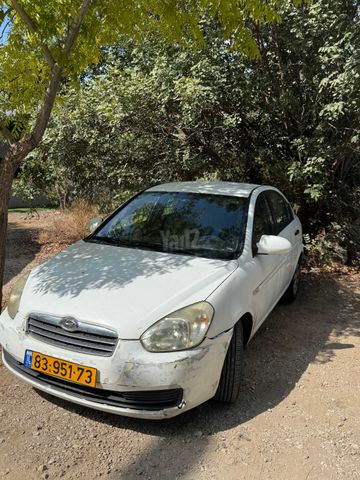 יונדאי אקסנט i25