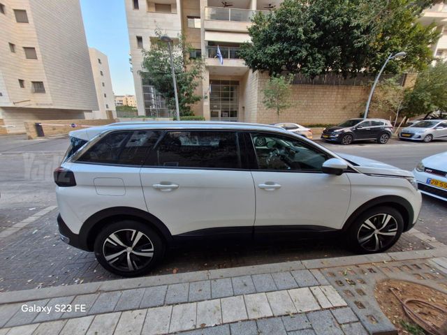 מודעת רכב פיג'ו 5008