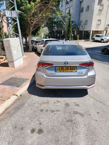 טויוטה קורולה