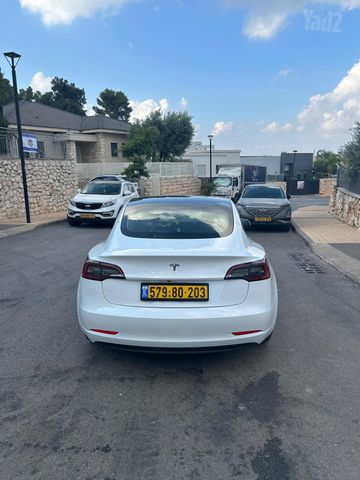 טסלה מודל 3