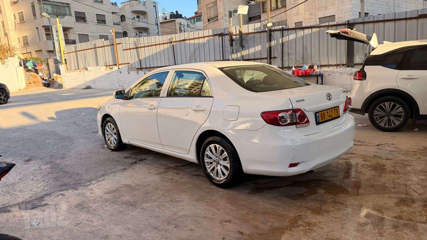 טויוטה קורולה
