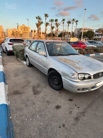 מודעת רכב טויוטה קורולה