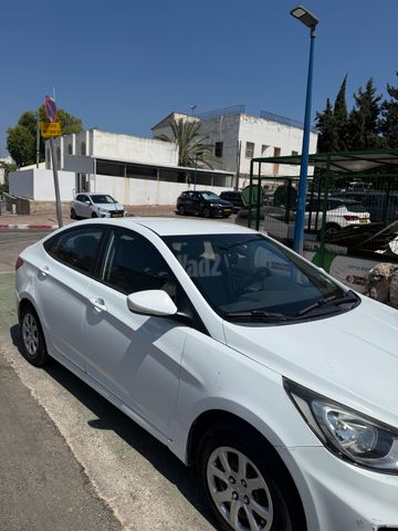 יונדאי אקסנט i25