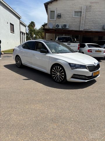 סקודה סופרב