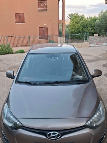 מודעת רכב יונדאי i20