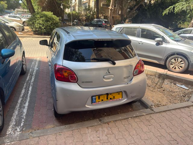 מיצובישי ספייס סטאר