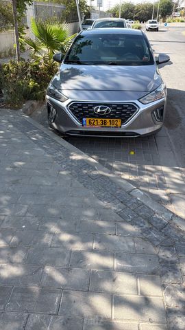 יונדאי איוניק