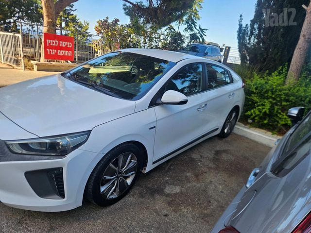 יונדאי איוניק
