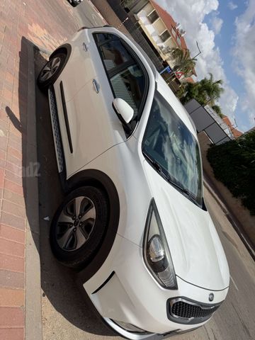 קיה נירו