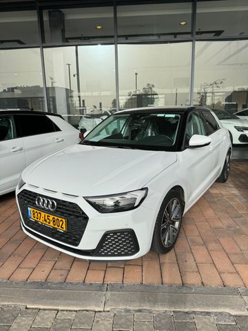אאודי A1