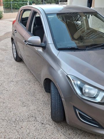 יונדאי i20