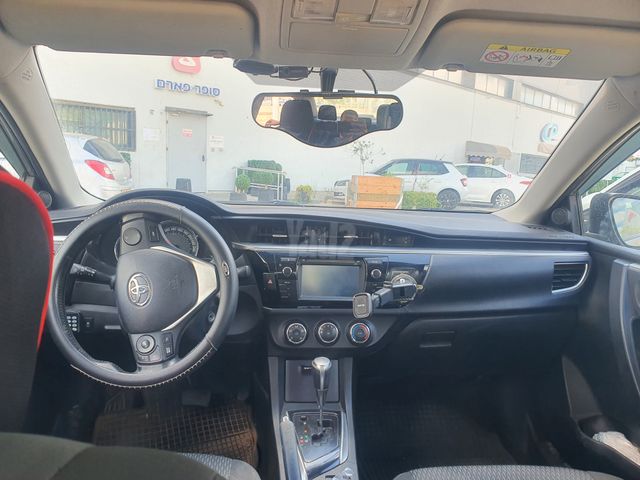 טויוטה קורולה