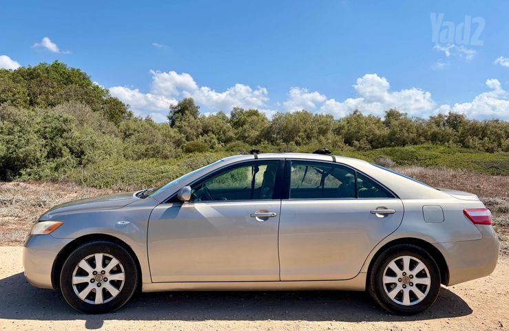 קאמרי Executive אוט׳ 2.4 (167 כ״ס)