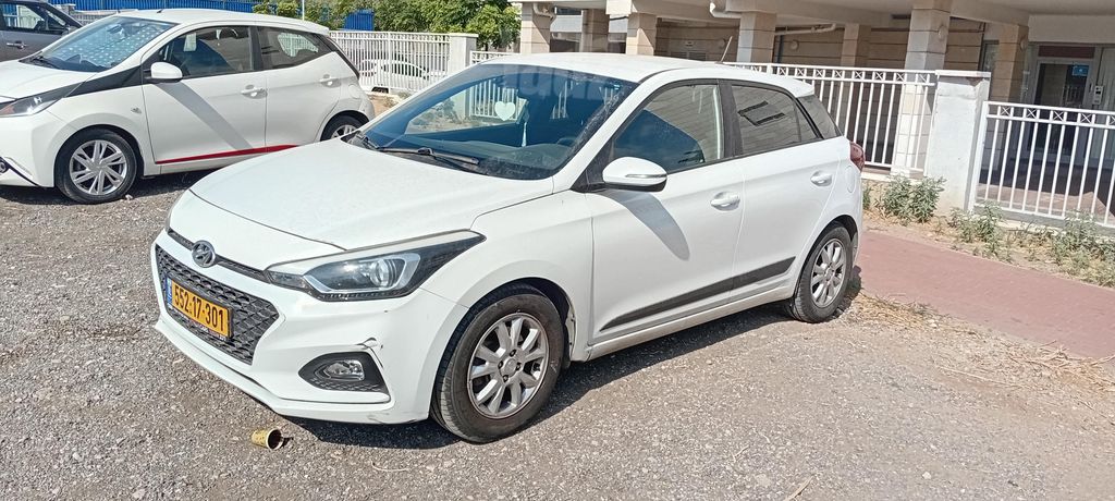יונדאי i20