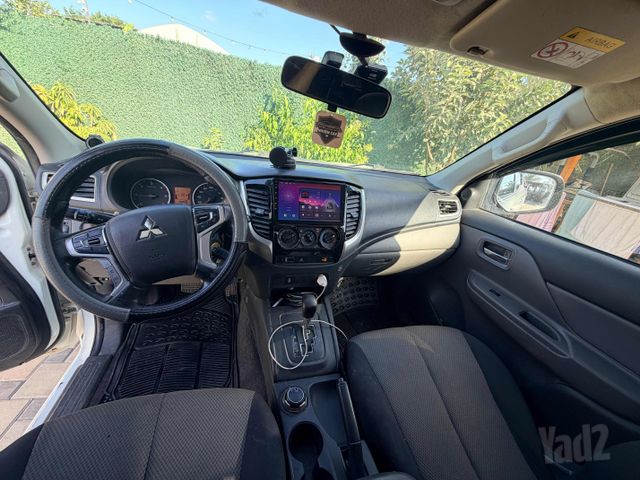 מיצובישי טרייטון / L200