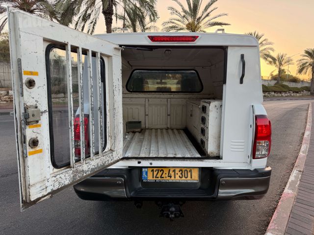 טויוטה היילקס