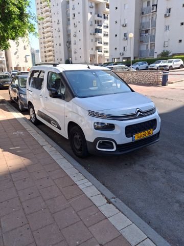 מודעת רכב סיטרואן ברלינגו