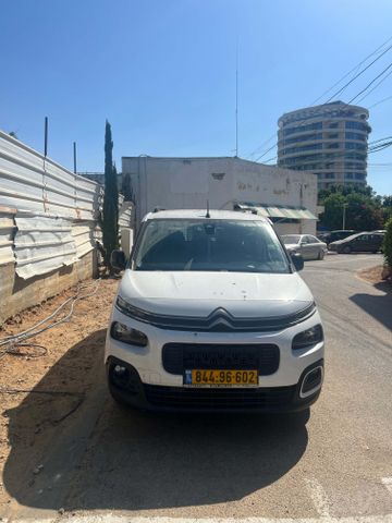מודעת רכב סיטרואן ברלינגו