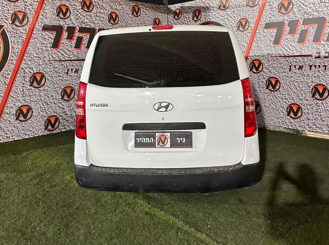 יונדאי H-1 / i800