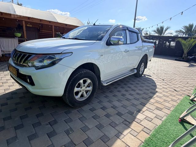 מודעת רכב מיצובישי טרייטון / L200