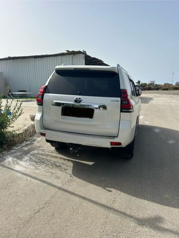 טויוטה לנד קרוזר