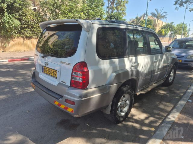 יונדאי טאראקן