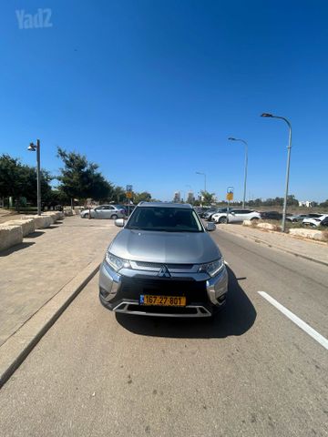 מיצובישי אאוטלנדר