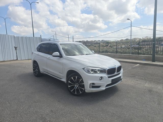 ב מ וו X5